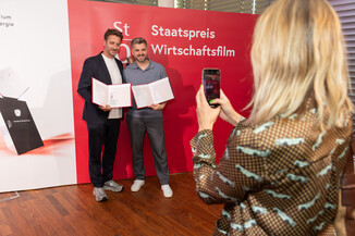 Bild 12 / 211