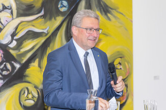 Bild 32 / 45