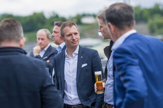 Bild 17 / 77