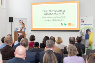 Bild 10 / 112