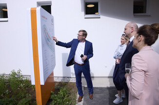 Bild 77 / 214