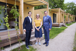Bild 12 / 214