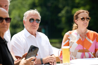 Bild 11 / 98