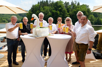 Bild 15 / 98
