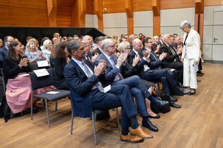 Bild 10 / 40