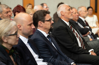 Bild 19 / 40