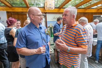 Bild 100 / 154
