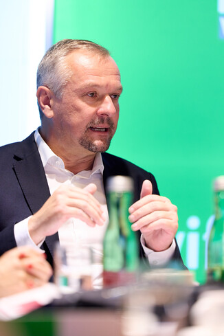 Bild 8 / 42