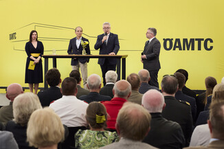 Bild 12 / 25