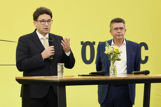 Bild 16 / 25