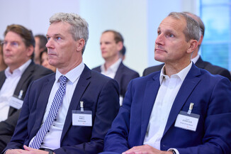 Bild 13 / 201