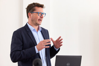 Bild 9 / 16