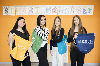 Bild 3 / 92