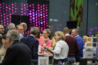 Bild 303 / 415
