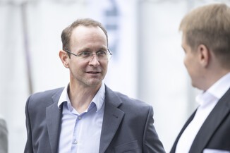 Bild 10 / 113