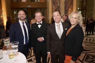 Bild 6 / 175