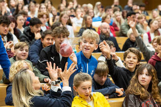 Bild 2 / 156