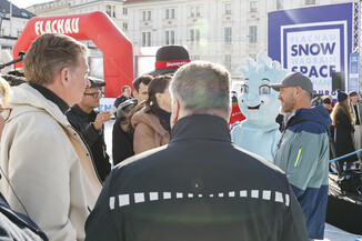 Bild 25 / 56
