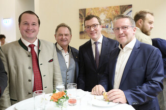 Bild 6 / 379