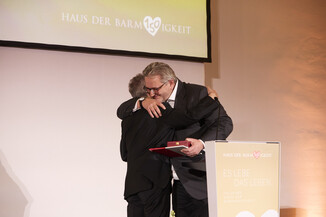Bild 72 / 389