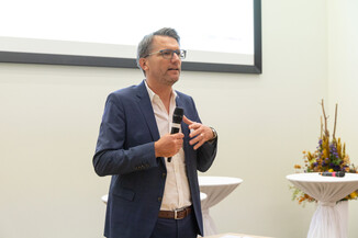 Bild 56 / 215