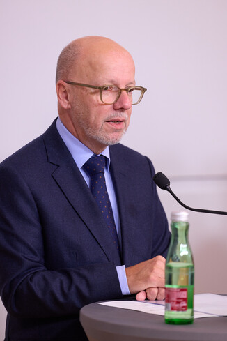 Bild 8 / 28