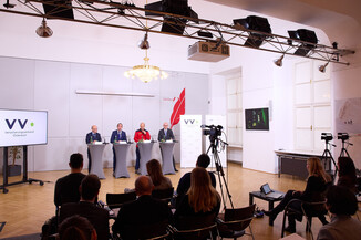 Bild 9 / 28