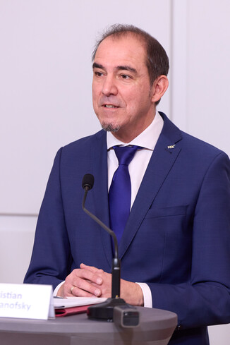 Bild 10 / 28