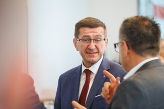 Bild 10 / 145