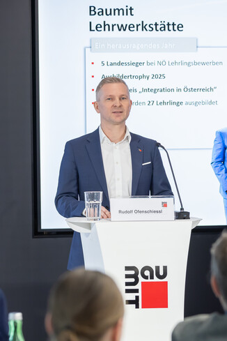 Bild 13 / 85