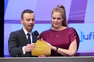 Bild 100 / 143