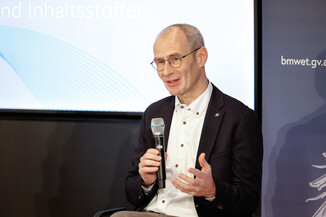 Bild 9 / 32