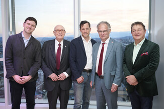 Bild 8 / 125