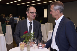 Bild 3 / 176