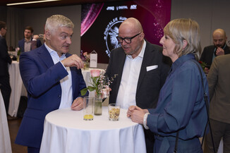 Bild 6 / 176