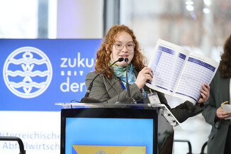 Bild 720 / 786