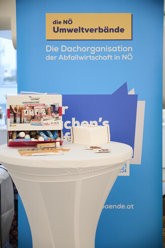 Bild 25 / 152