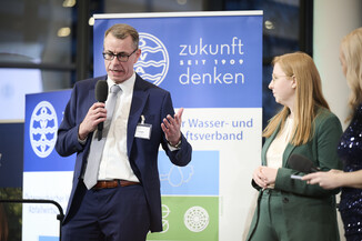 Bild 77 / 152