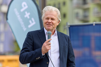 Bild 8 / 49