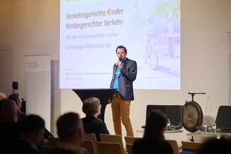 Bild 48 / 231