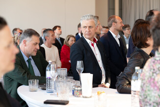 Bild 56 / 105