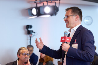 Bild 33 / 68