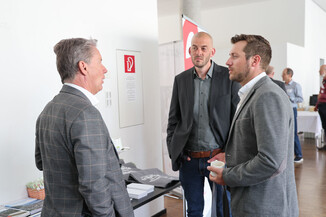Bild 6 / 147