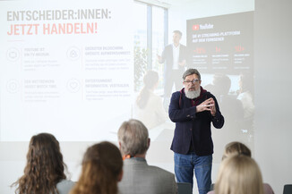 Bild 303 / 315