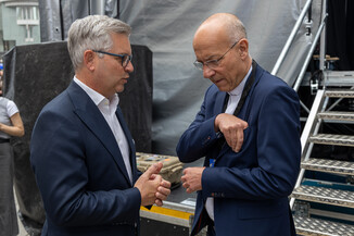 Bild 84 / 221