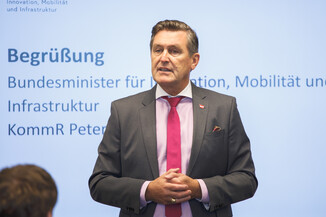 Bild 2 / 48