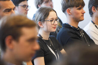 Bild 15 / 48