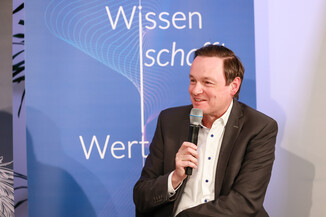 Bild 26 / 45