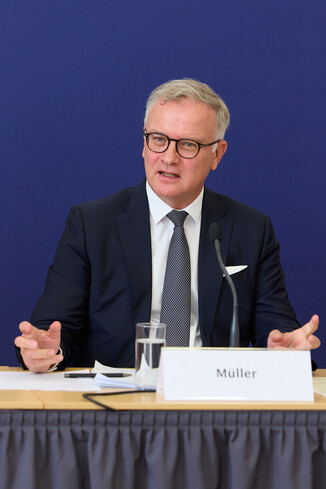 Bild 3 / 24