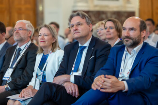 Bild 8 / 204